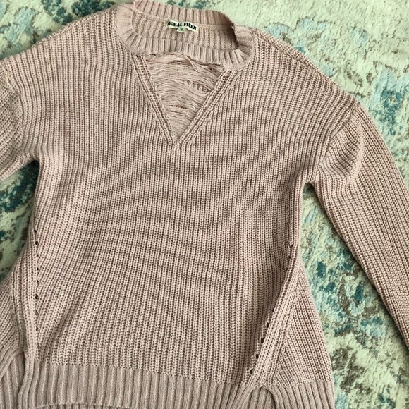 Adorable light pink sweater - Picture 2 of 3